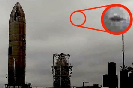 Во время испытаний ракеты SpaceX был замечен дискообразный НЛО