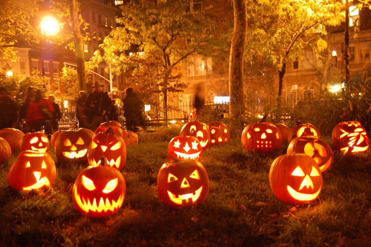 «Хэллоуин» – история веселого и зловещего праздника  
