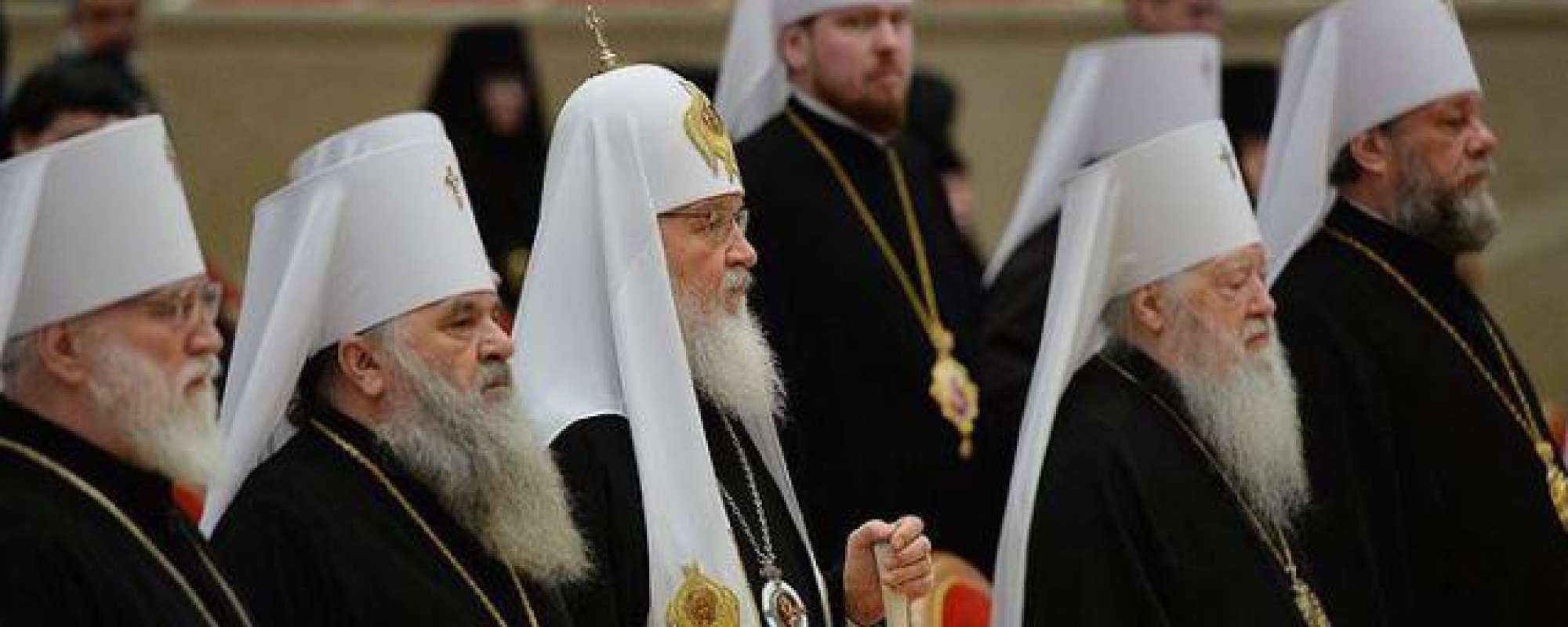 РПЦ составляет список профессий, несовместимых со священством