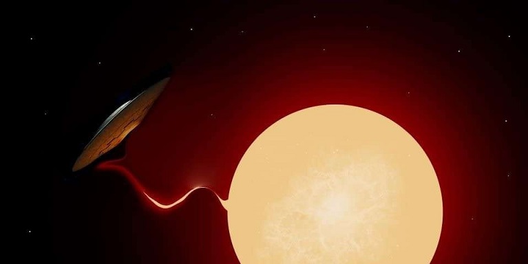 НЛО «выстрелил» огромным лазерным лучом в Солнце