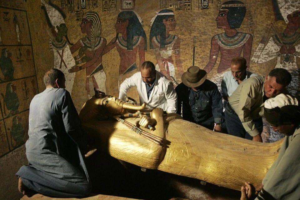 Легендарный египтолог Захи Хавасс - о загадочной смерти Тутанхамона, проклятии Клеопатры и империализме музеев Европы
