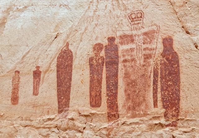 Загадка 8-тысячелетних наскальных рисунков каньона Сего