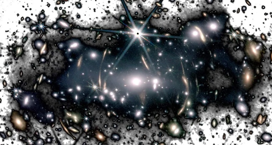 Телескоп Джеймс Уэбб обнаружил «призрачный» свет между галактиками