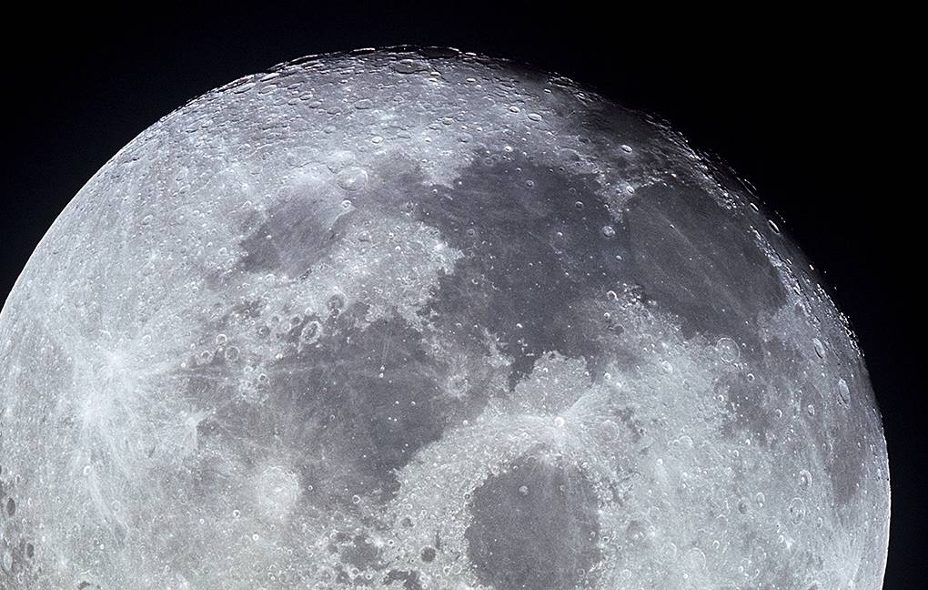 Зонд "Чанъэ-5" обнаружил на Луне следы ранее неизвестных древних извержений вулканов