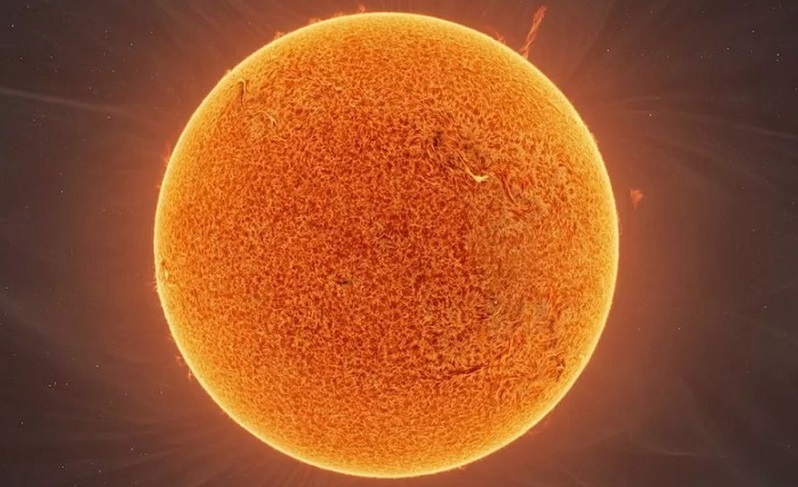 Астрономы объединили 90 000 фотографий Солнца