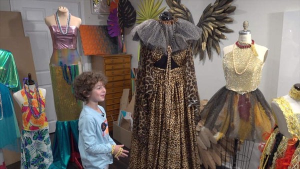 7-летний мальчик создает модели одежды с 4 лет и уверяет, что он реинкарнация модельера Гуччо Гуччи